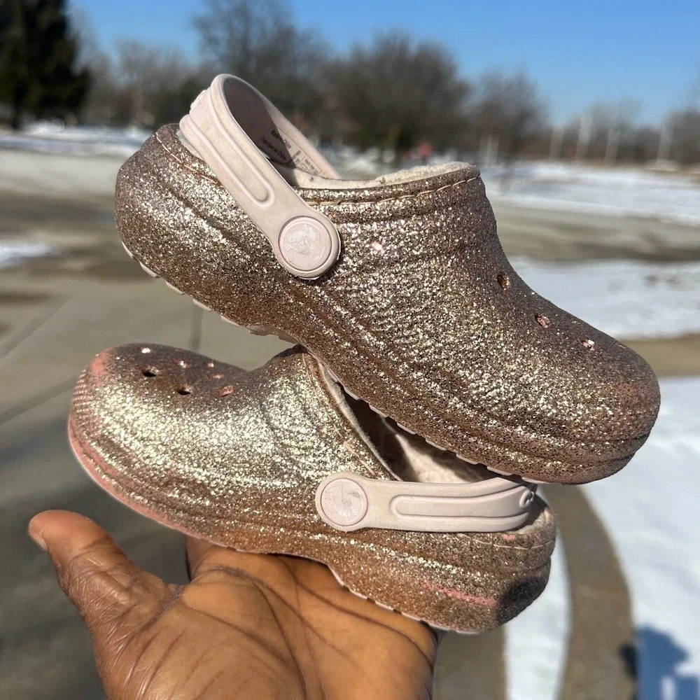 CROCS KIDS CLASSIC LINED GLITTER CLOGS Toddler‎ Size 9/10 Gold